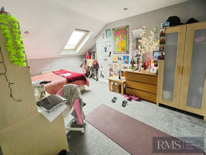 Photo 2- click for photo gallery